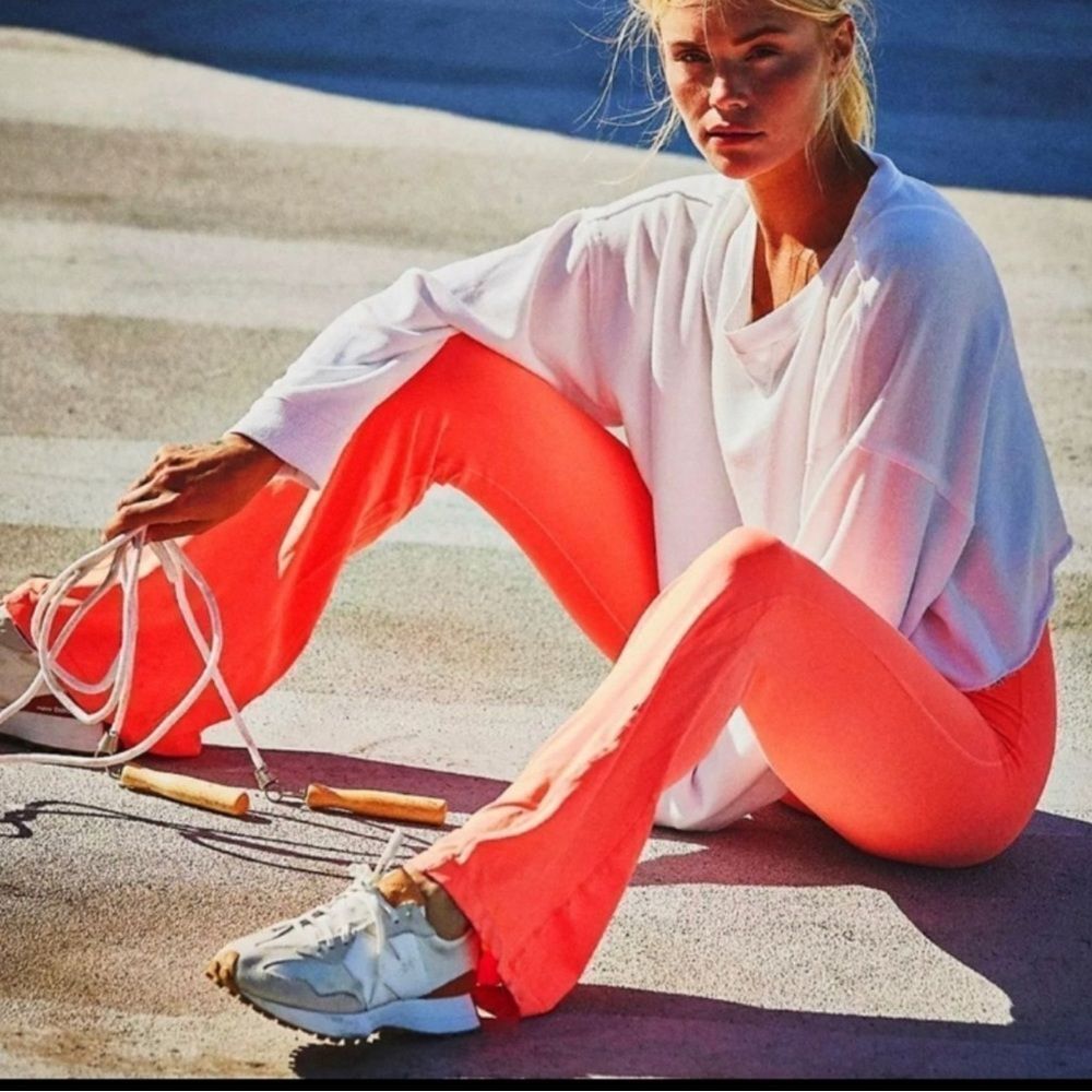 Free People Good Karma Flared Leggings Size Small NEW